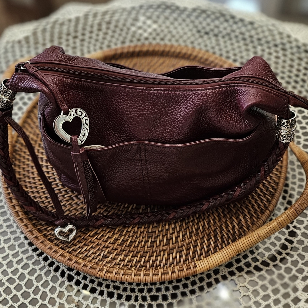 Brighton elegant leather shoulder bag